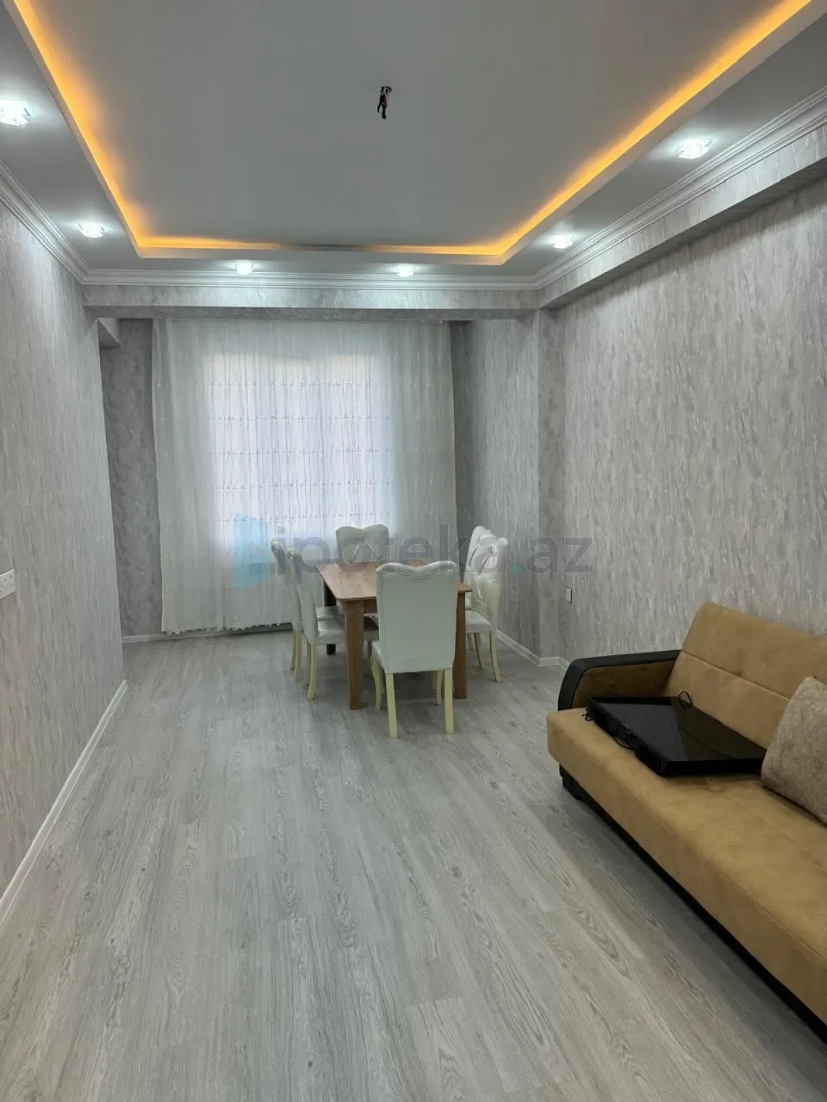 Satılır 2 otaqlı yeni tikili 60 m²