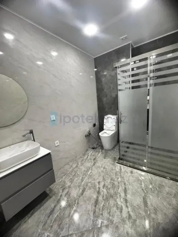 Satılır 2 otaqlı yeni tikili 60 m²