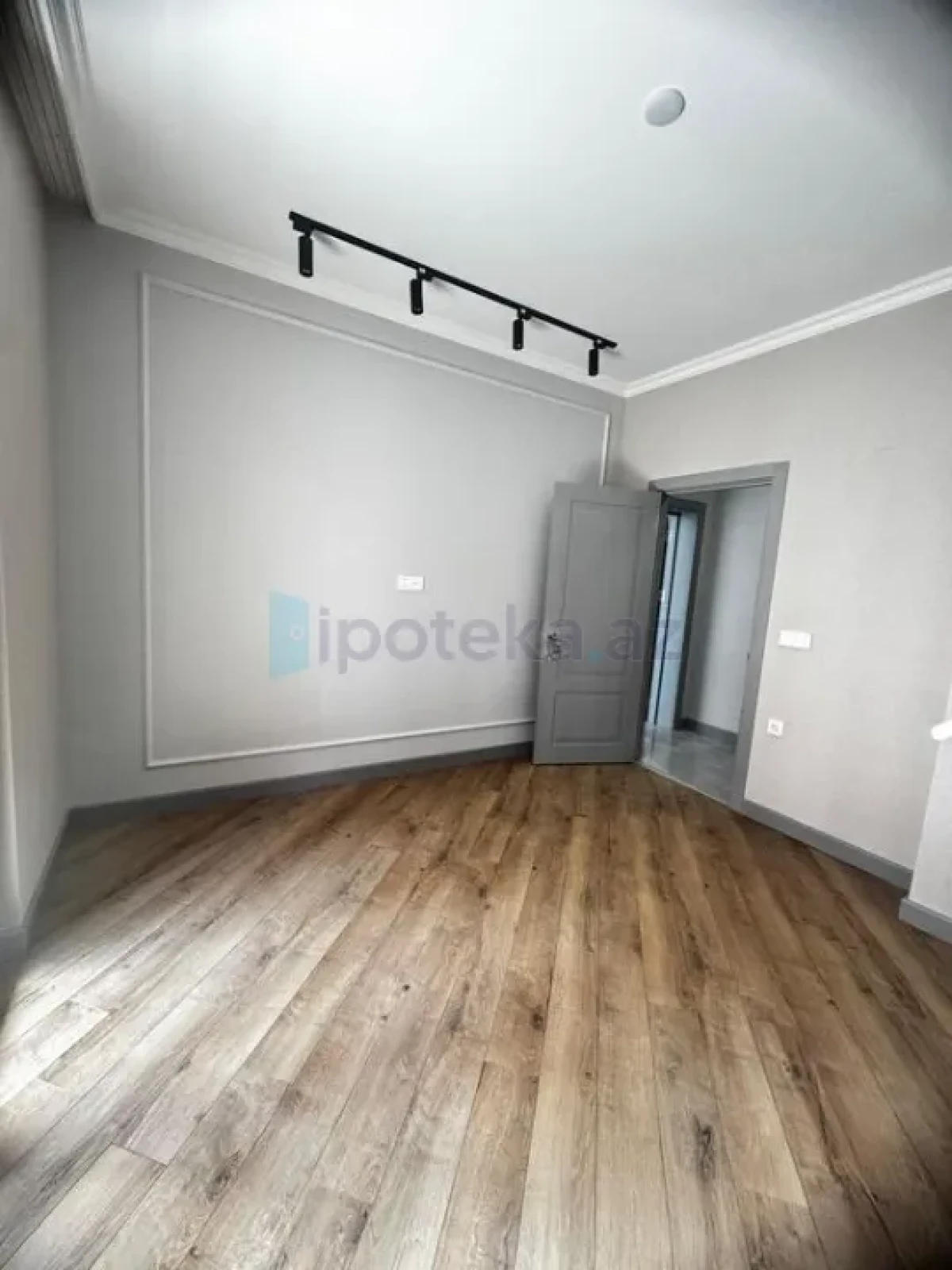 Satılır 2 otaqlı yeni tikili 60 m²