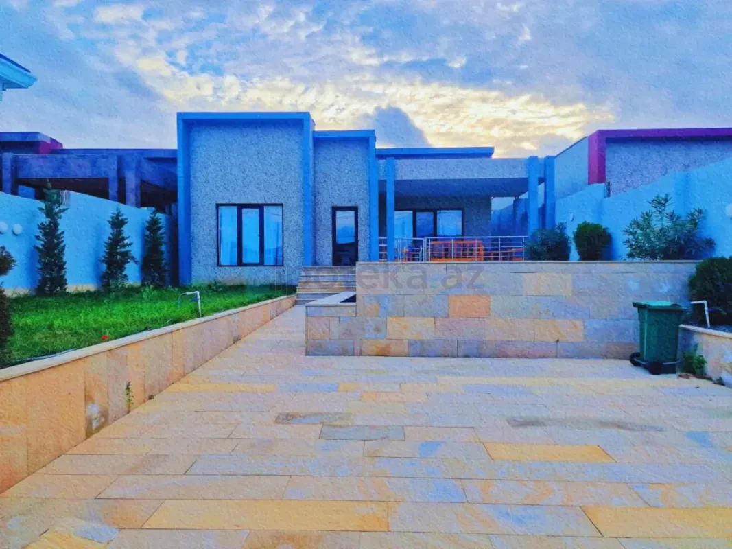 Satılır 4 otaqlı mənzil 160 m²