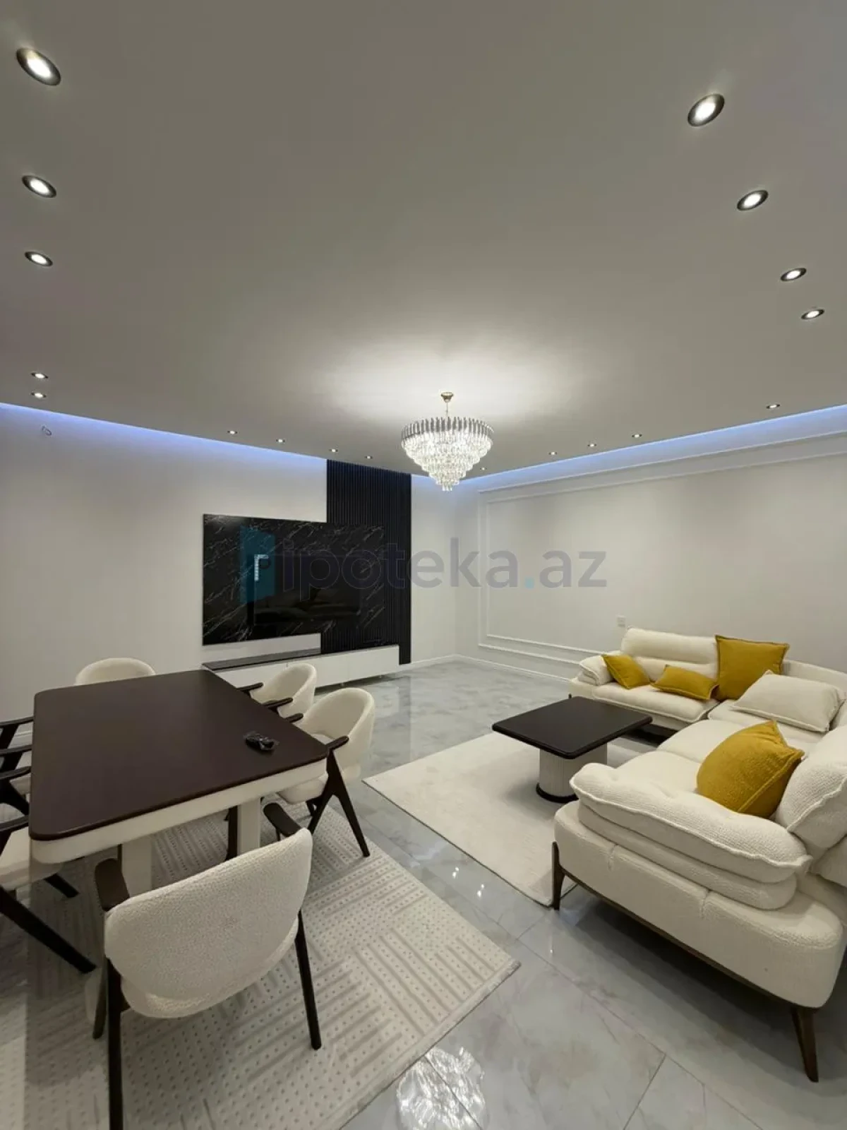 Satılır 4 otaqlı mənzil 150 m²