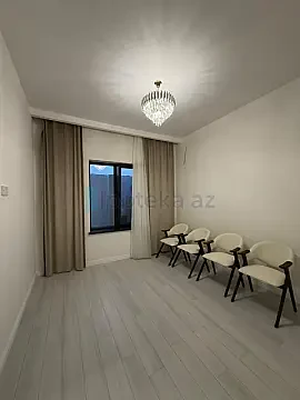 Satılır 4 otaqlı mənzil 150 m²