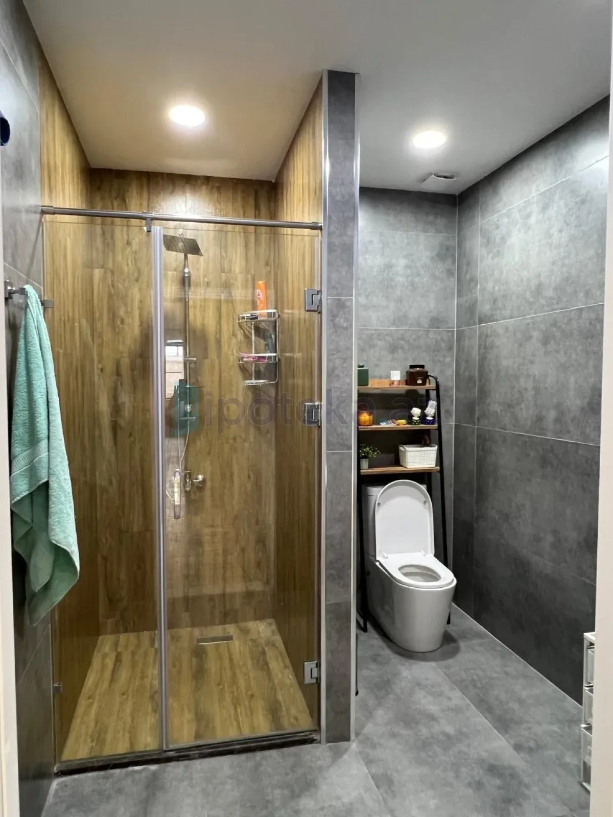 Satılır 4 otaqlı həyət evi 140 m²