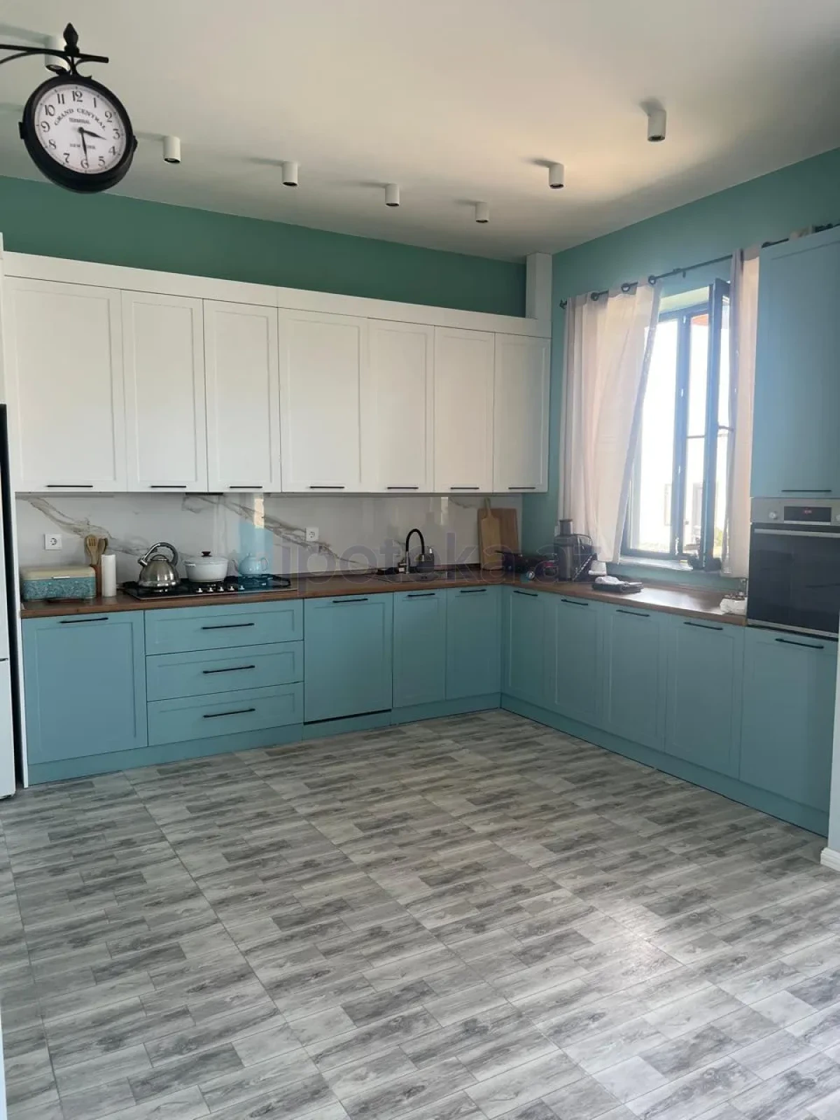 Satılır 4 otaqlı həyət evi 140 m²