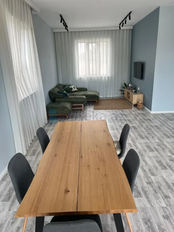 Satılır 4 otaqlı həyət evi 140 m²