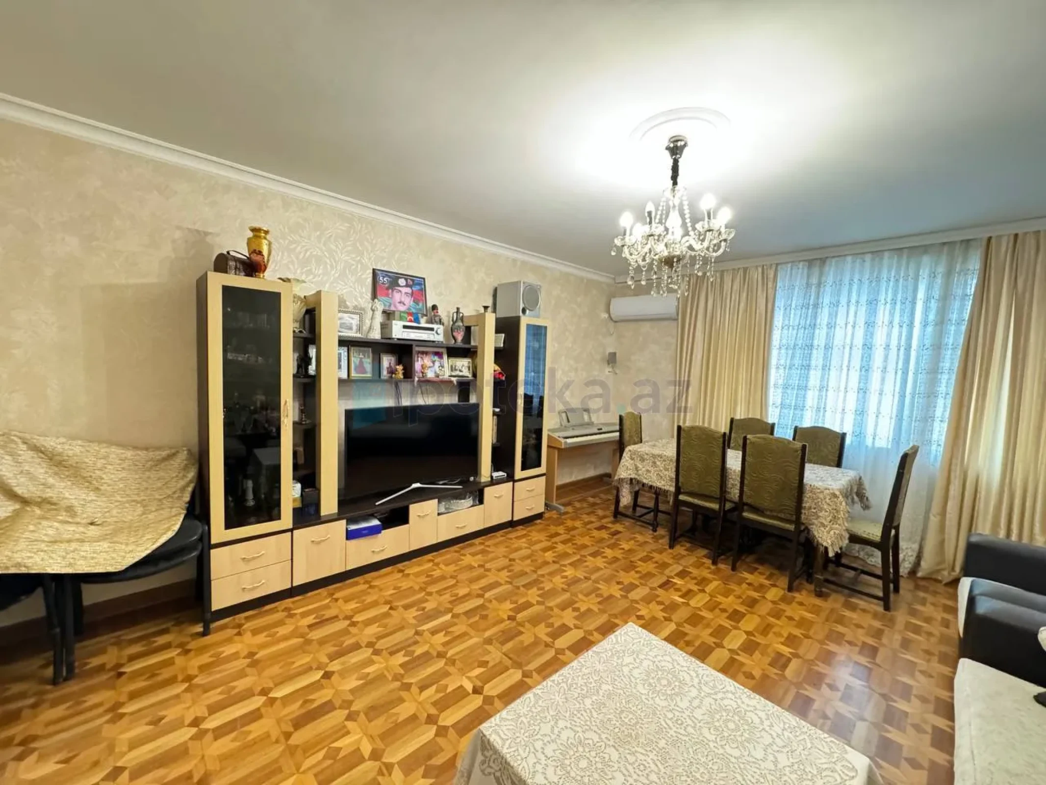 Satılır 5 otaqlı köhnə tikili 115 m²