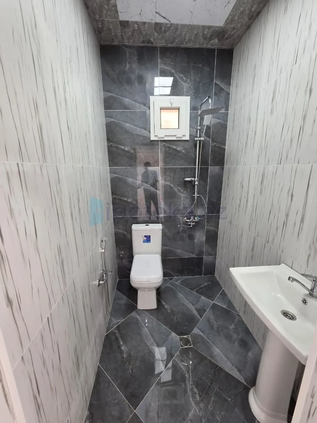 Satılır 4 otaqlı həyət evi 120 m²