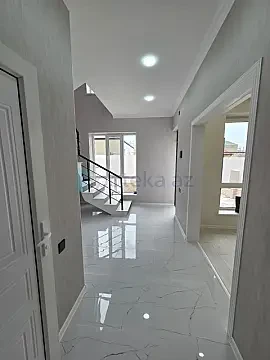 Satılır 4 otaqlı həyət evi 120 m²