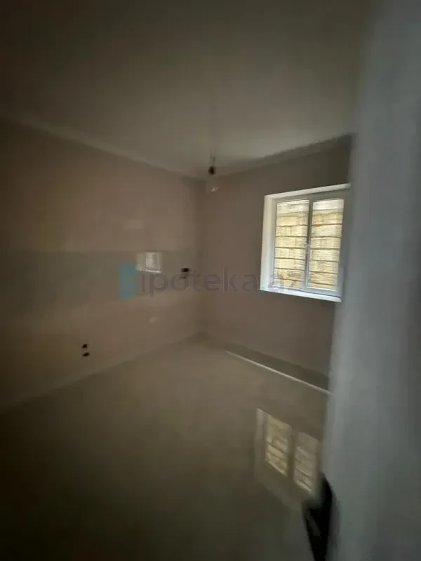 Satılır 4 otaqlı həyət evi 155 m²