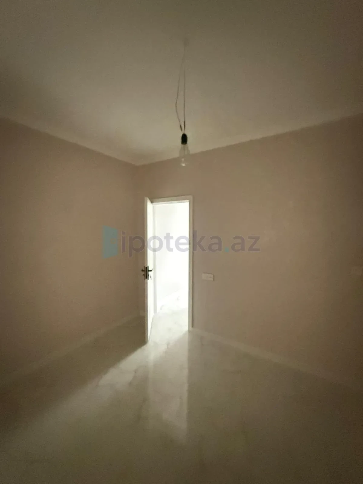Satılır 4 otaqlı həyət evi 155 m²