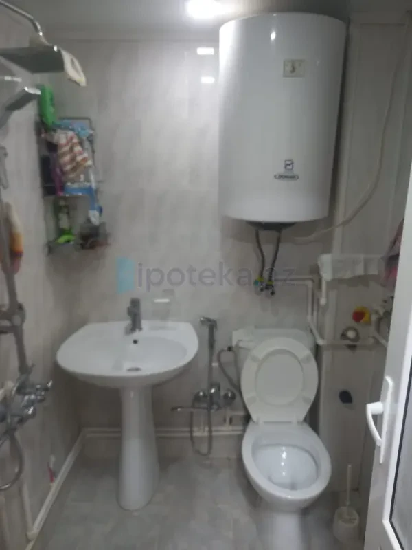 Satılır 2 otaqlı köhnə tikili 35.6 m²