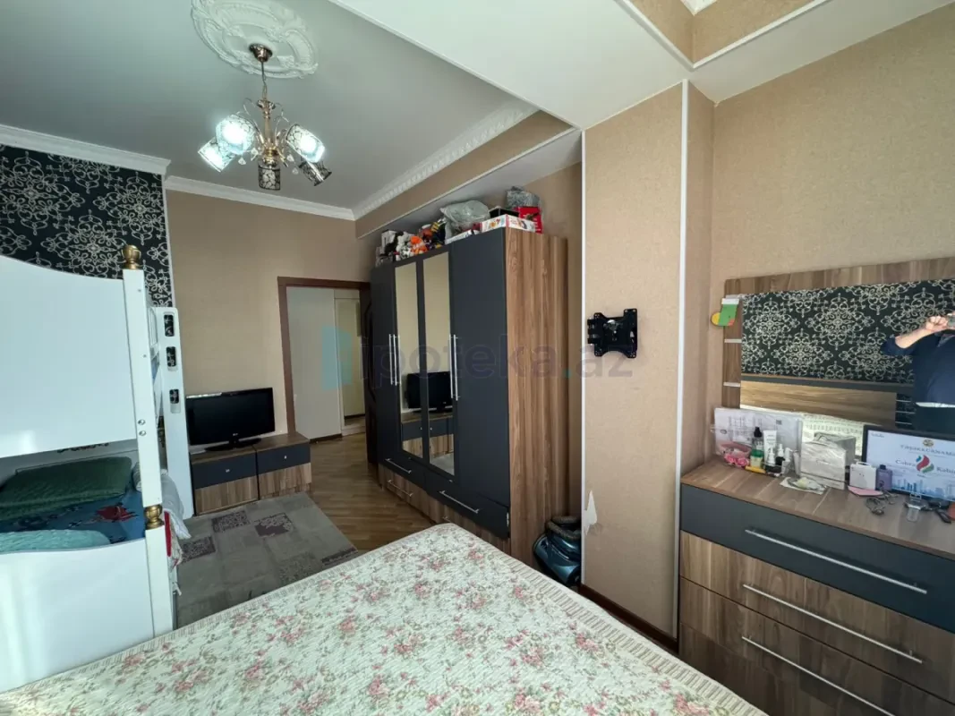 Satılır 2 otaqlı yeni tikili 65 m²