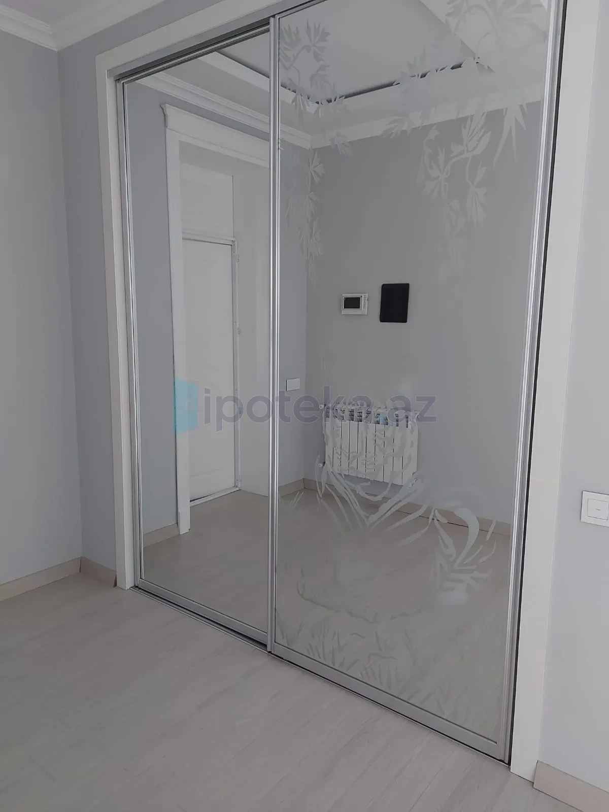 Satılır 3 otaqlı həyət evi 240 m²