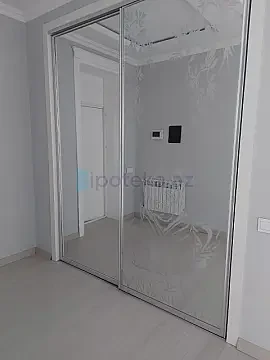 Satılır 3 otaqlı həyət evi 240 m²