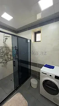Satılır 5 otaqlı həyət evi 220 m²