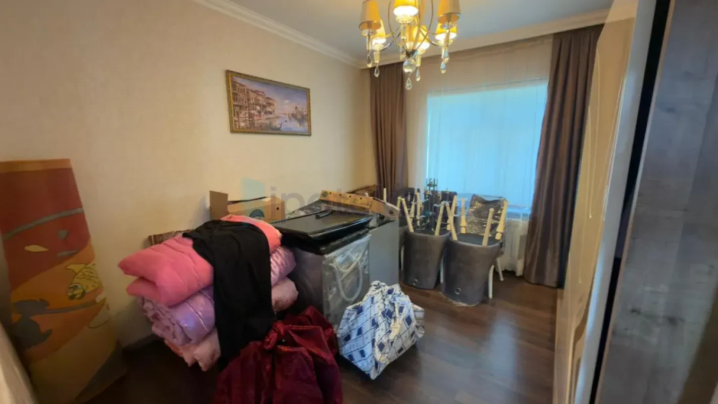 Satılır 5 otaqlı həyət evi 220 m²