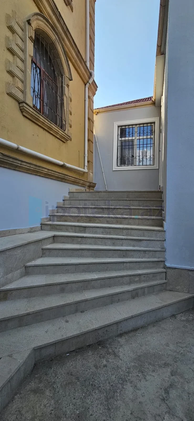 Satılır 4 otaqlı həyət evi 120 m²