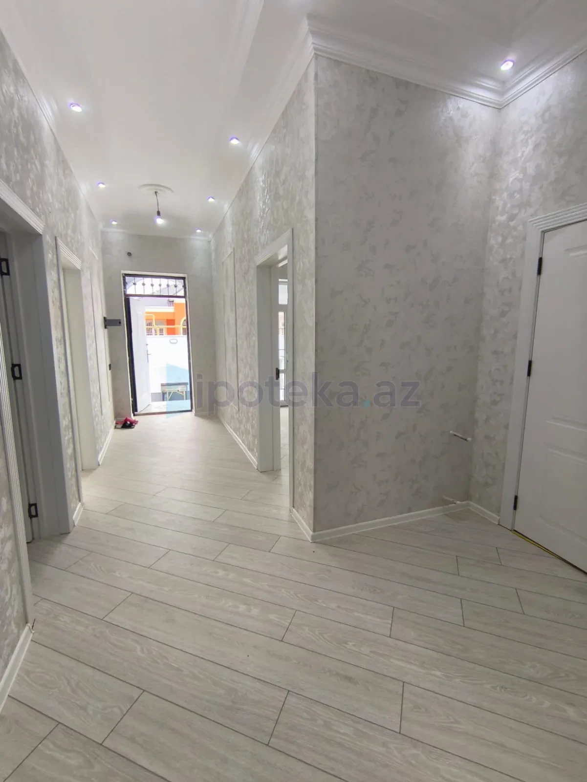 Satılır 4 otaqlı həyət evi 125 m²