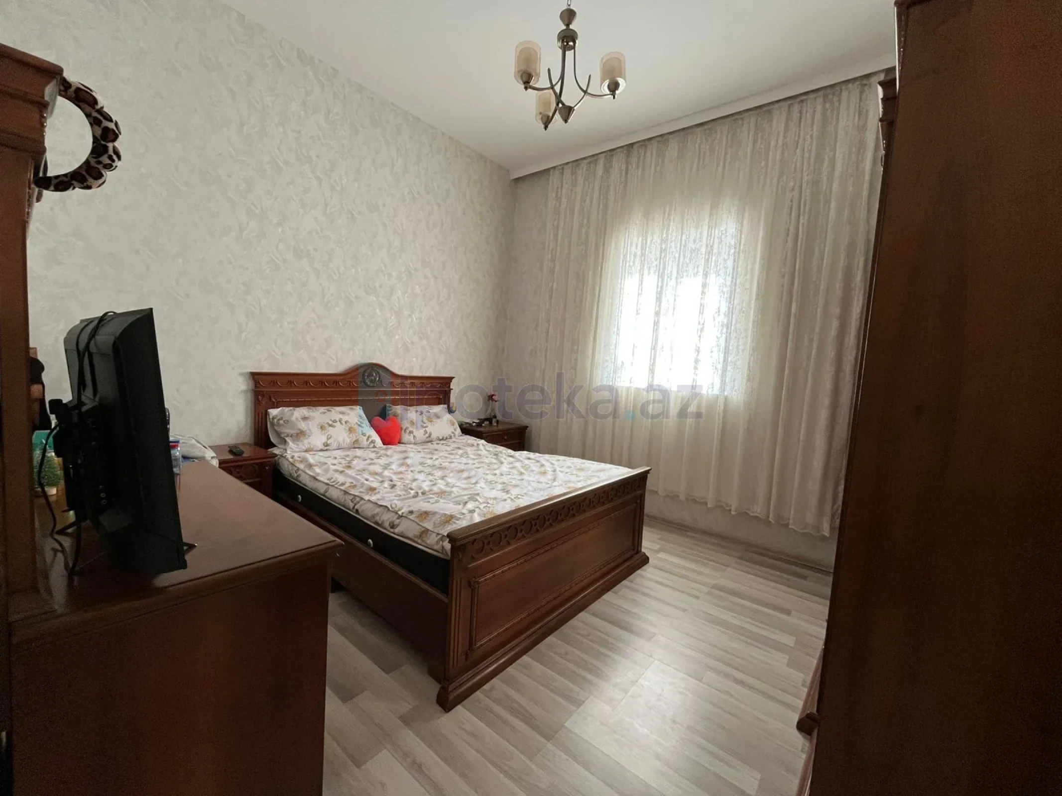Satılır 4 otaqlı həyət evi 140 m²