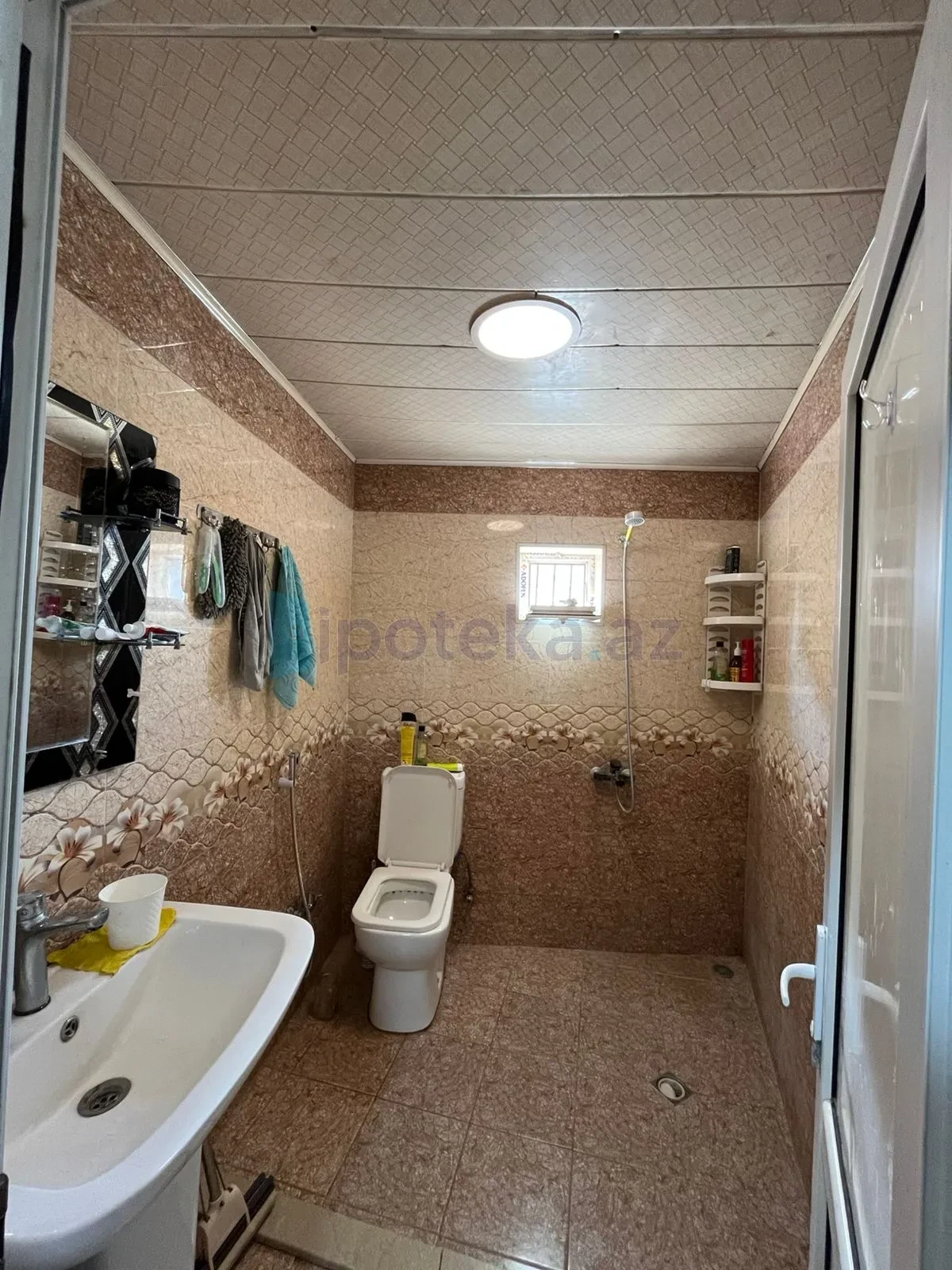 Satılır 4 otaqlı həyət evi 140 m²