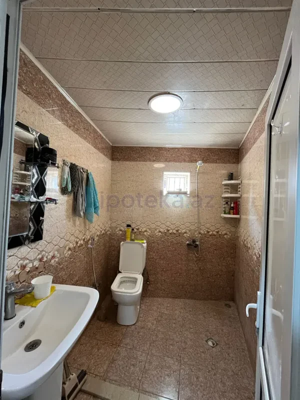 Satılır 4 otaqlı həyət evi 140 m²