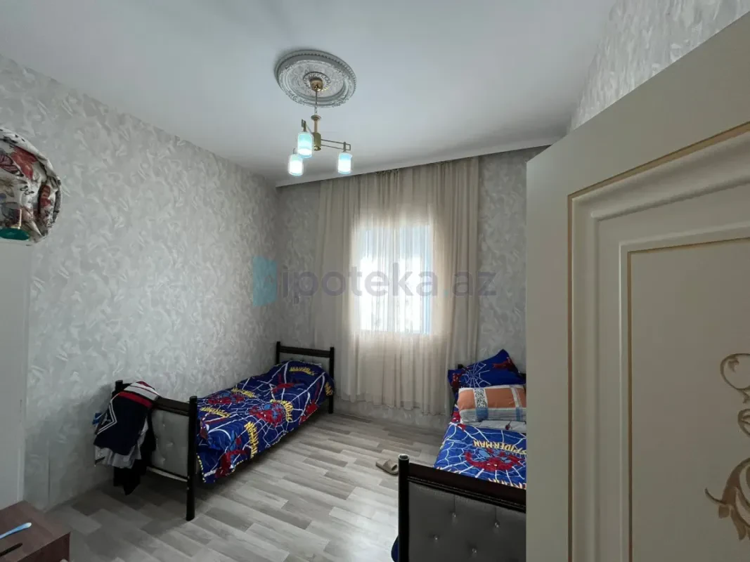 Satılır 4 otaqlı həyət evi 140 m²