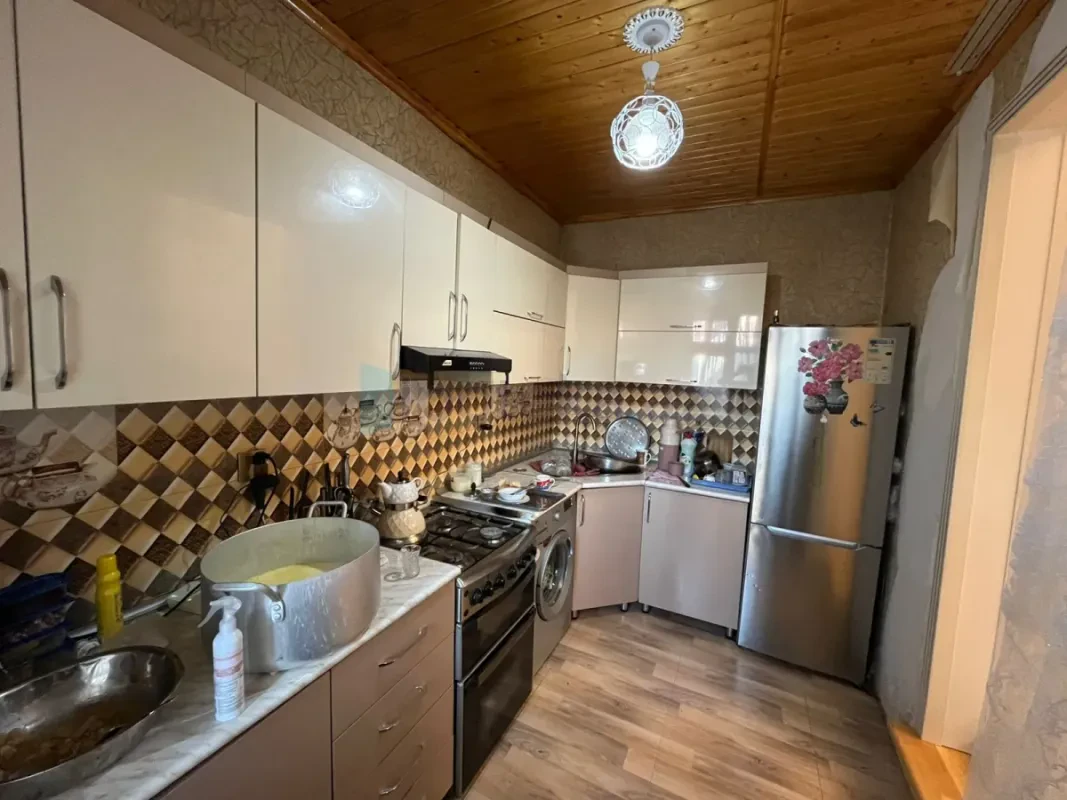 Satılır 4 otaqlı həyət evi 140 m²