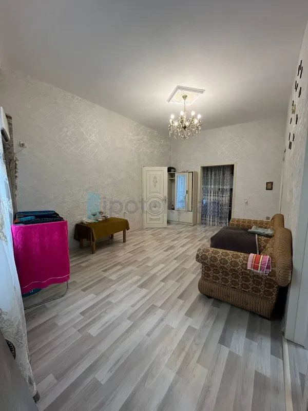 Satılır 4 otaqlı həyət evi 140 m²