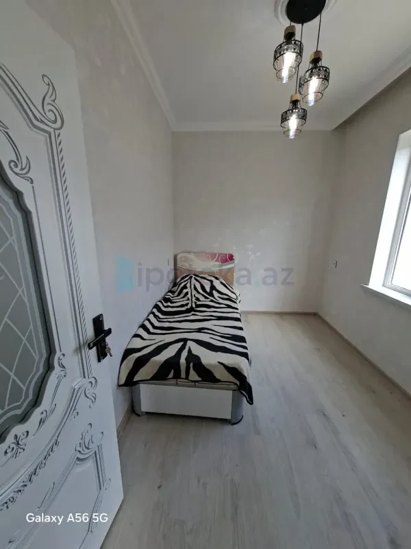 Satılır 5 otaqlı həyət evi 140 m²