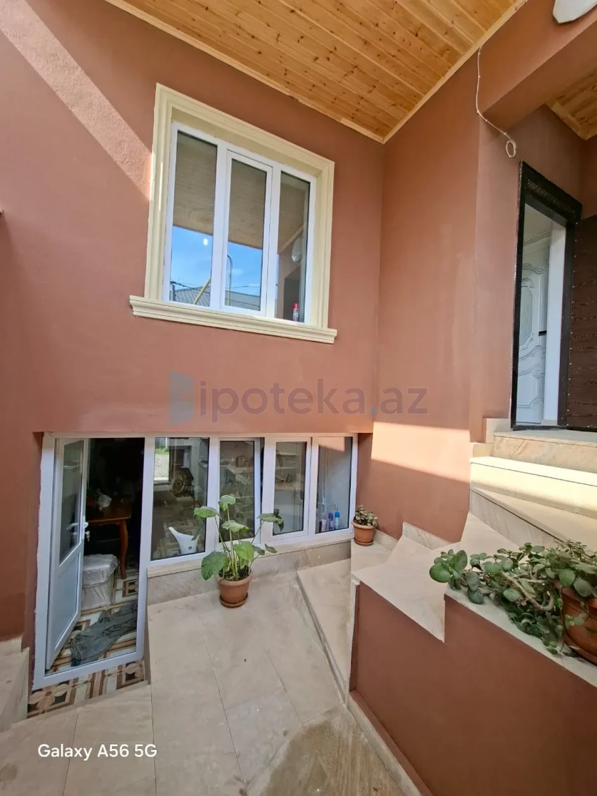 Satılır 5 otaqlı həyət evi 140 m²