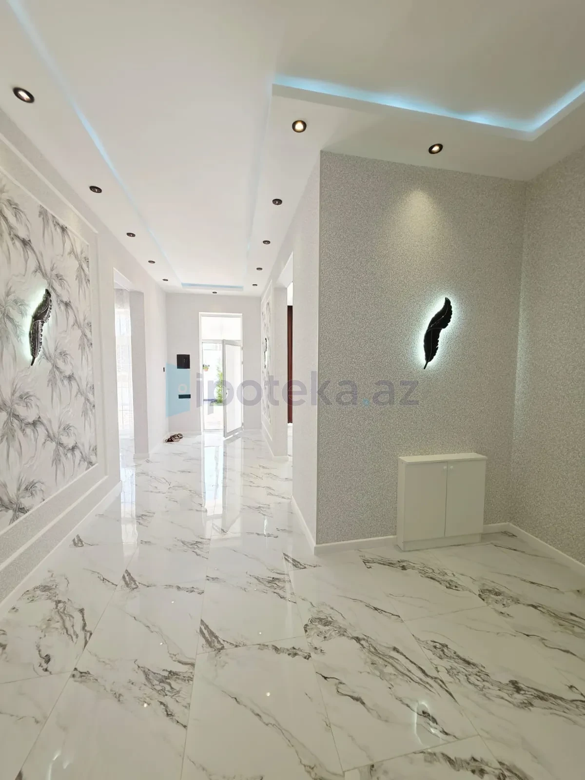 Satılır 4 otaqlı mənzil 150 m²