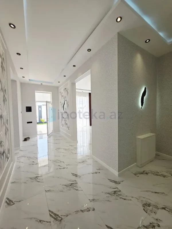 Satılır 4 otaqlı mənzil 150 m²