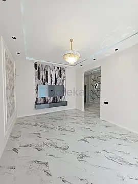 Satılır 4 otaqlı mənzil 150 m²