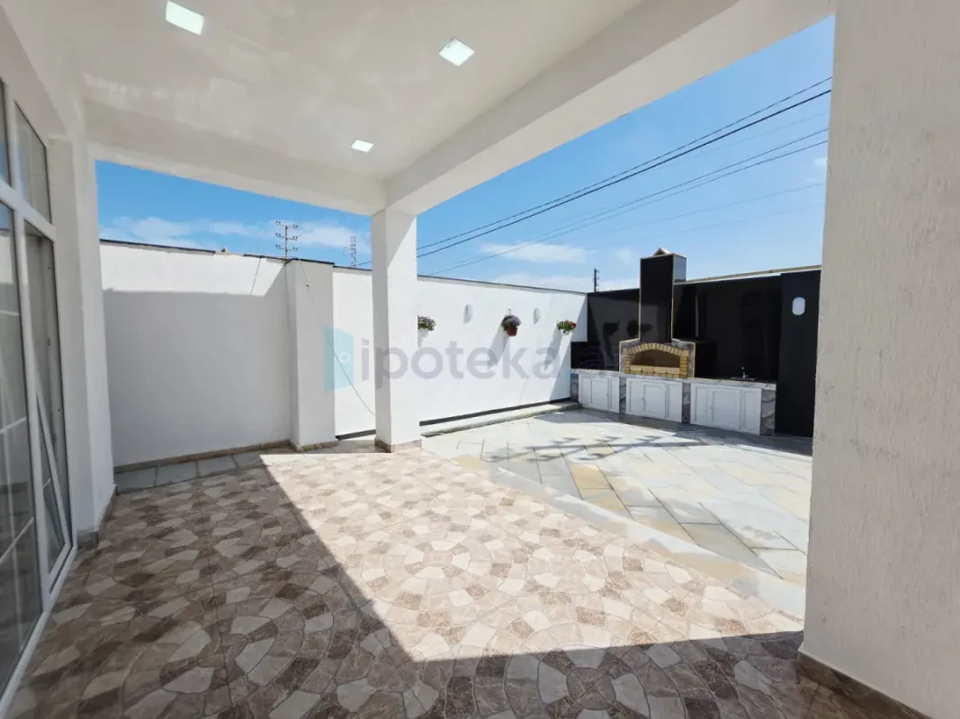 Satılır 4 otaqlı mənzil 150 m²