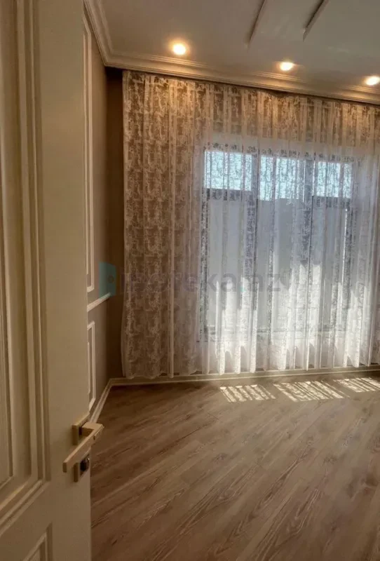 Satılır 5 otaqlı həyət evi 160 m²