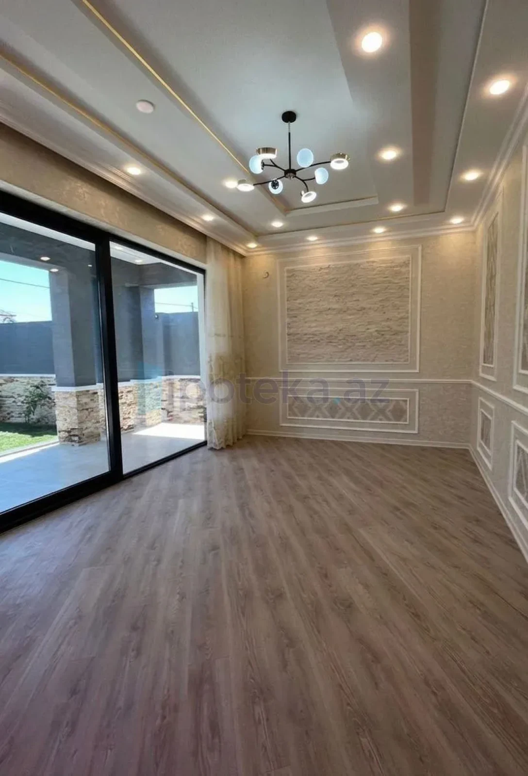 Satılır 5 otaqlı həyət evi 160 m²