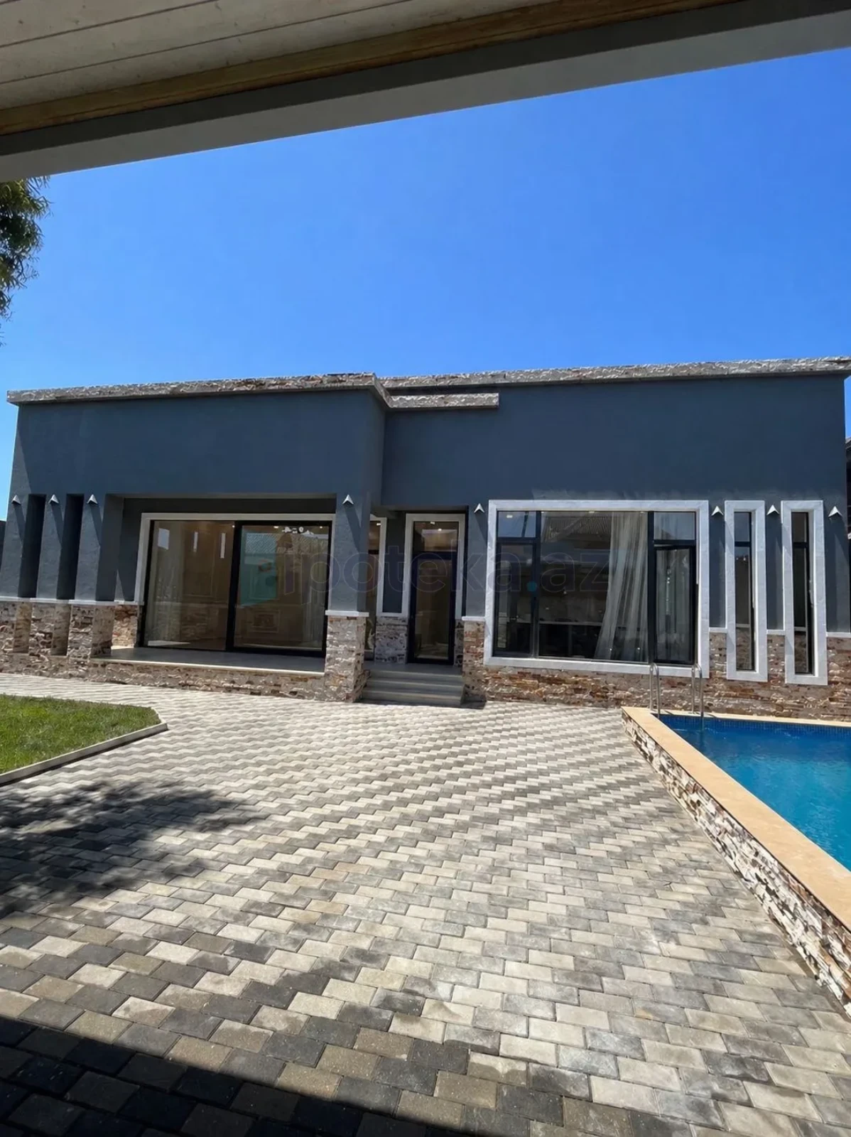 Satılır 5 otaqlı həyət evi 160 m²