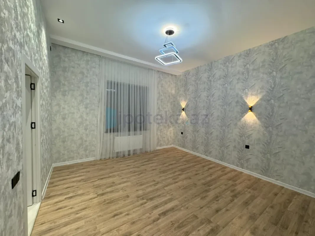 Satılır 4 otaqlı həyət evi 160 m²