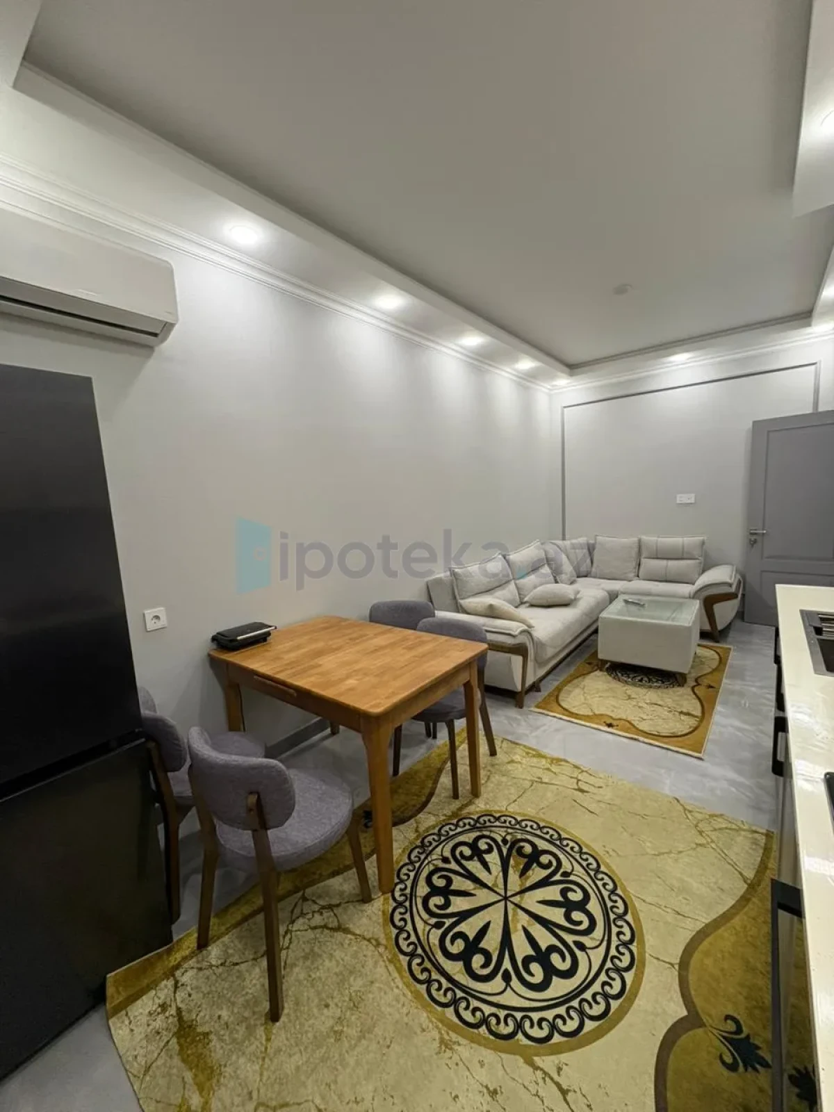 Satılır 2 otaqlı yeni tikili 61 m²