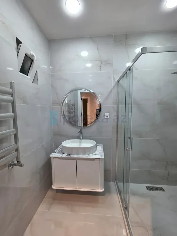 Satılır 4 otaqlı həyət evi 140 m²