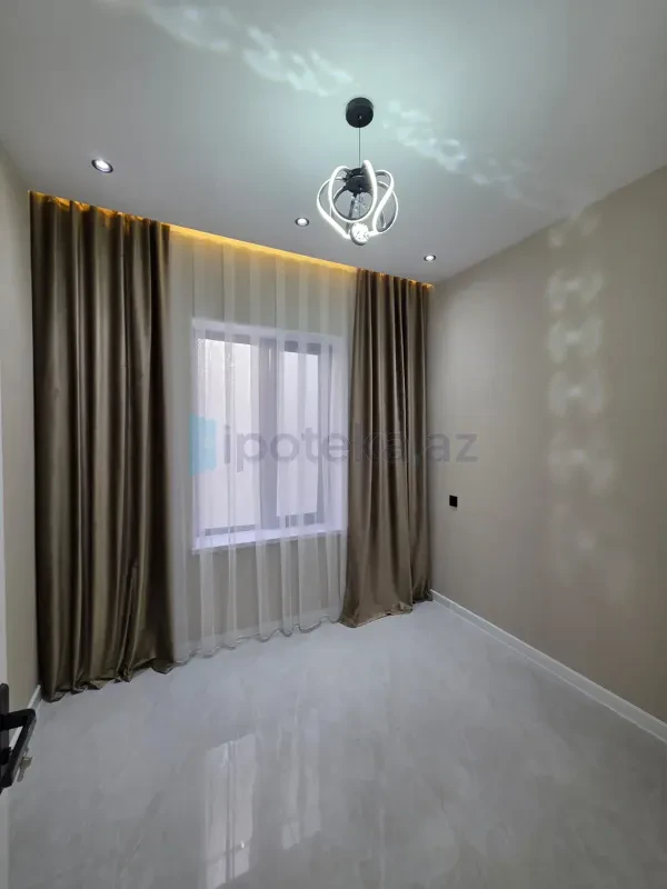 Satılır 4 otaqlı həyət evi 140 m²