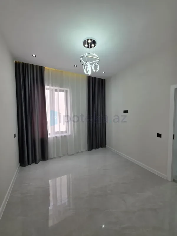 Satılır 4 otaqlı həyət evi 140 m²