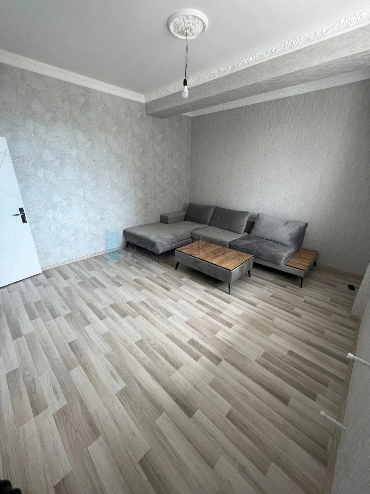 Satılır 3 otaqlı yeni tikili 82 m²