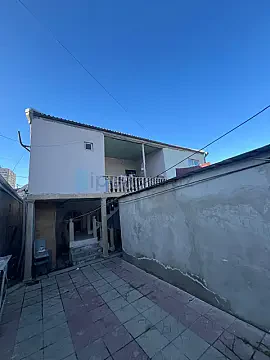 Satılır 4 otaqlı həyət evi 198 m² — Bakı 4 otaq 198.00 m²