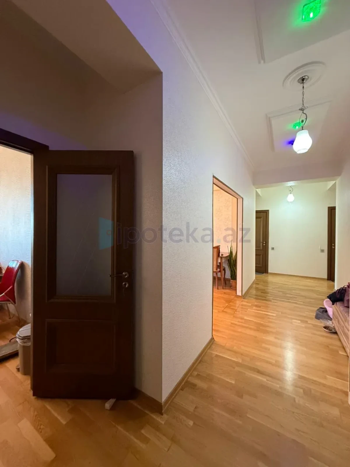 Satılır 3 otaqlı yeni tikili 120 m²