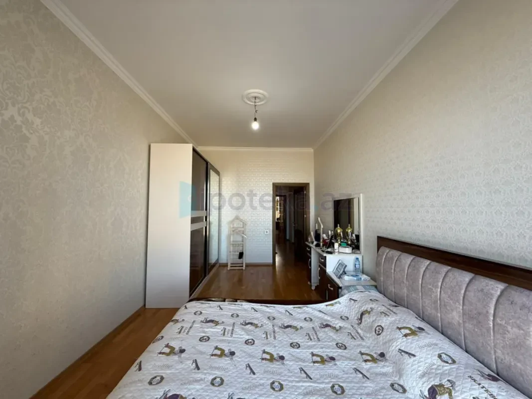 Satılır 3 otaqlı yeni tikili 120 m²