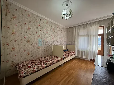 Satılır 3 otaqlı yeni tikili 120 m²