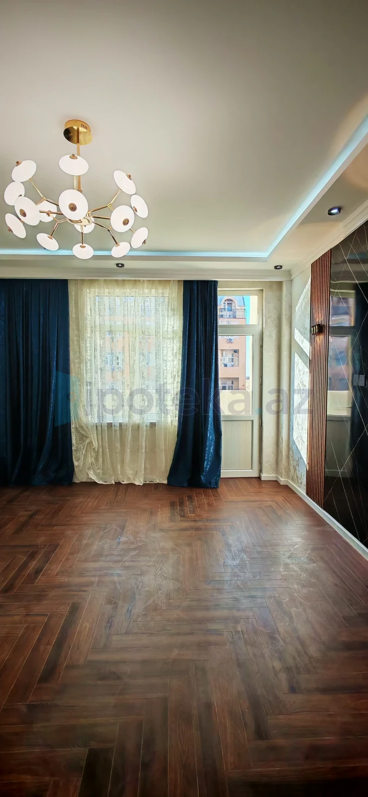 Satılır 3 otaqlı yeni tikili 105 m²