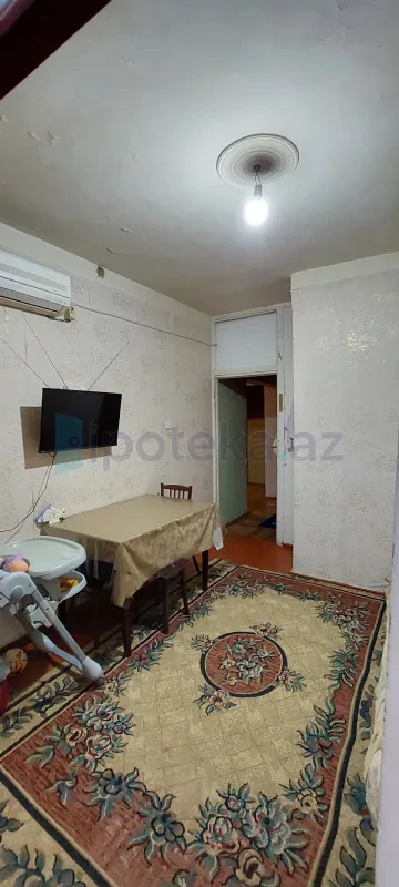 Satılır 3 otaqlı köhnə tikili 80 m²