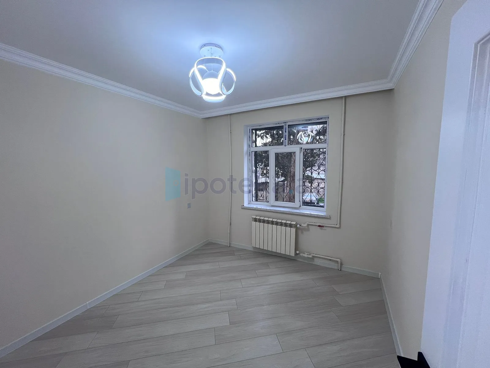 Satılır 4 otaqlı köhnə tikili 105 m² — Bakı 4 otaq 105.00 m²